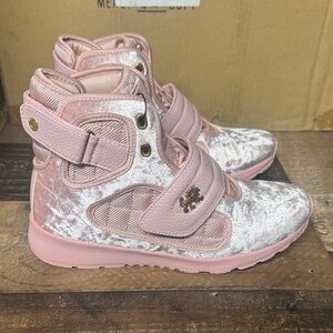 Elegant Pink Velvet Women's Athletic Shoes